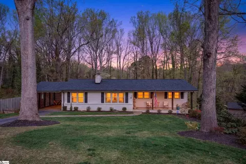 18 Miracle Dr, Greenville, SC 29605