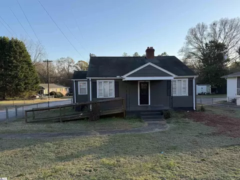 401 Whitehall Rd, Anderson, SC 29621