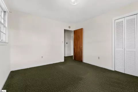 Bedroom - 402 Pearle Dr, Easley, SC 29642 photo 7 of 9