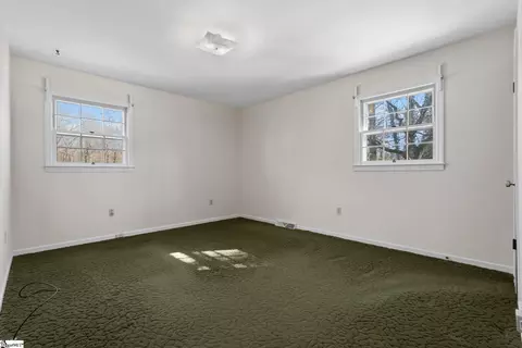 Bedroom - 402 Pearle Dr, Easley, SC 29642 photo 4 of 9