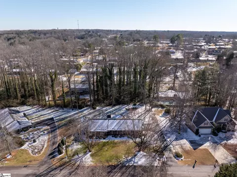 View/Area - 402 Pearle Dr, Easley, SC 29642 photo 1 of 2