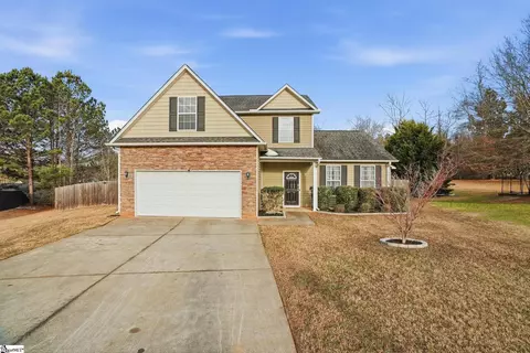 116 Kingsdale Ct, Simpsonville, SC 29680