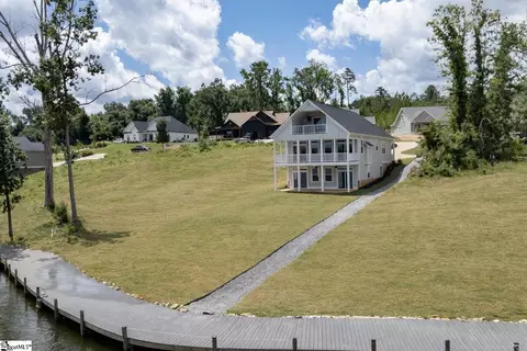 301 Portland Cir, Greenwood, SC 29649