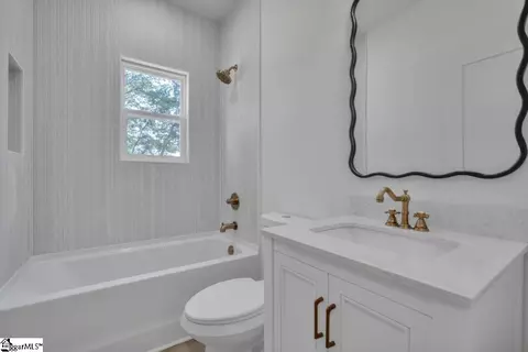 Bath - 110 Dalton Rd, Seneca, SC 29678 photo 1 of 3