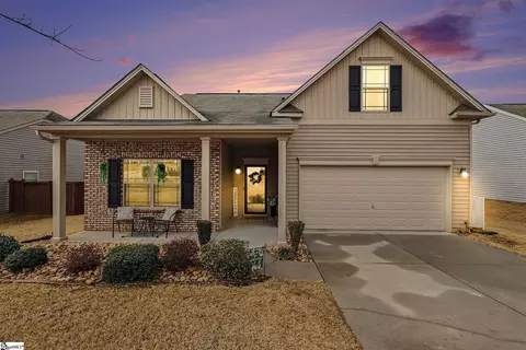 Exterior - 159 Caledonia Dr, Easley, SC 29642 photo 2 of 4