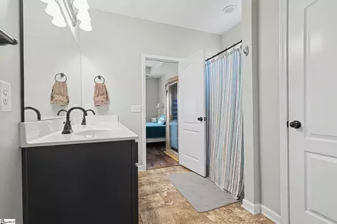 Entry Way - 159 Caledonia Dr, Easley, SC 29642 photo 7 of 7