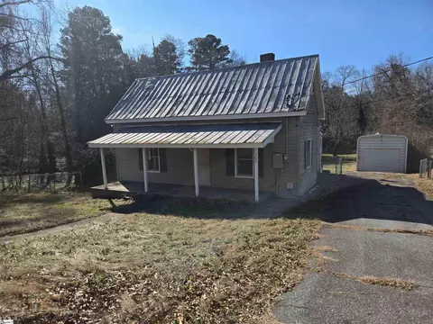306 S Randolph Ave, Landrum, SC 29356