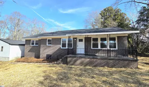 125 Glenn St, Marietta, SC 29661