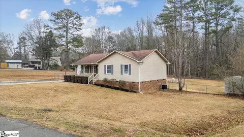 1000 Hopkins Ave, Pendleton, SC 29670 photo 5