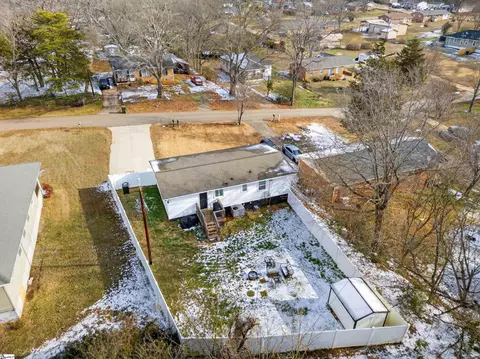 View/Area - 102 Beth St, Greer, SC 29651 photo 2 of 4