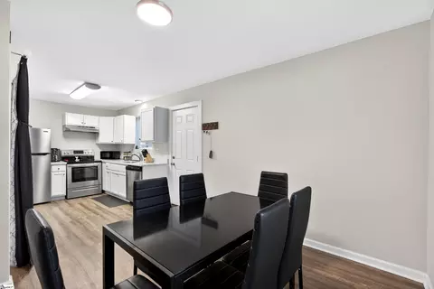 Dining - 102 Beth St, Greer, SC 29651 photo 1 of 2