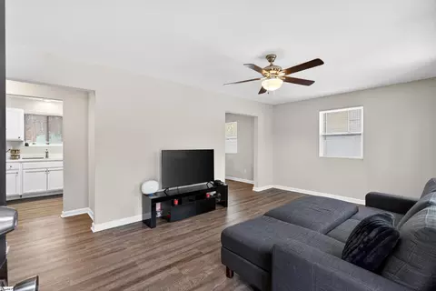 Living - 102 Beth St, Greer, SC 29651 photo 1 of 4