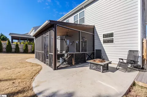 Exterior - 286 Braselton St, Greer, SC 29651 photo 5 of 9