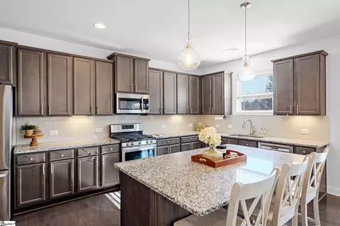 Kitchen - 286 Braselton St, Greer, SC 29651 photo 3 of 3