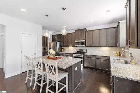 Kitchen - 286 Braselton St, Greer, SC 29651 photo 2 of 3
