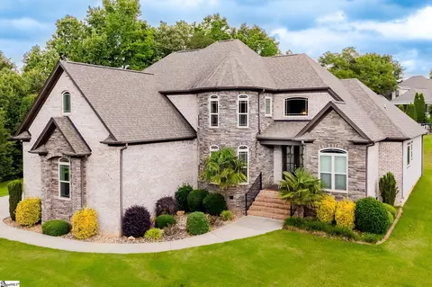740 N Alamosa Dr, Boiling Springs, SC 29316