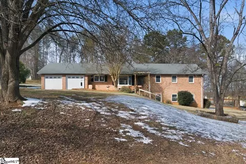 144 Dobson Ln, Easley, SC 29640