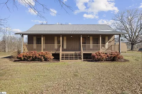 10025 Augusta Rd, Pelzer, SC 29669
