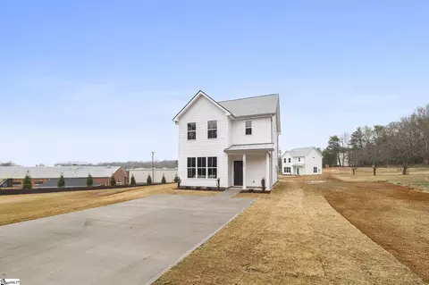 Exterior - 1650 Clement Rd, Taylors, SC 29687 photo 3 of 5