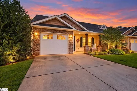 47 Hillsborough Dr, Anderson, SC 29621
