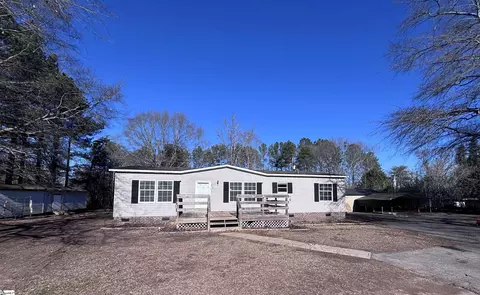 114 Mossburg Rd, Chesnee, SC 29323
