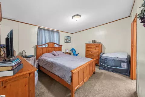 Bedroom - 589 Ross Hill Rd, Gaffney, SC 29341 photo 1 of 5