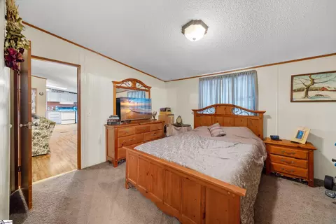 Bedroom - 589 Ross Hill Rd, Gaffney, SC 29341 photo 2 of 5