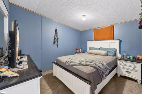 Bedroom - 589 Ross Hill Rd, Gaffney, SC 29341 photo 3 of 5
