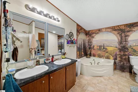 Bath - 589 Ross Hill Rd, Gaffney, SC 29341 photo 1 of 3