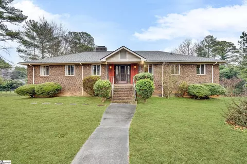 455 Mockingbird Ln, Spartanburg, SC 29307