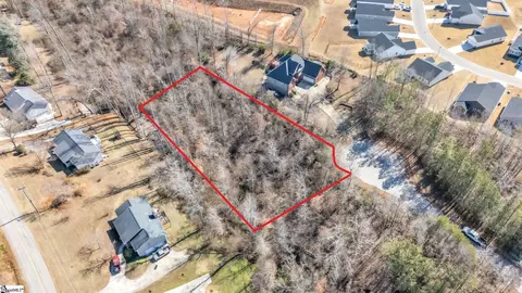 6 Fiddlers Way, Seneca, SC 29678