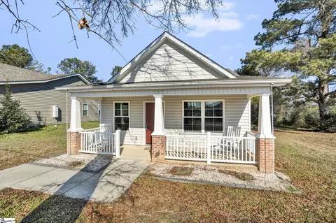 107 Dillon Dr, Clinton, SC 29325