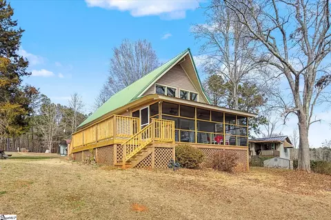 694 Holloway Cove Rd, Chappells, SC 29037
