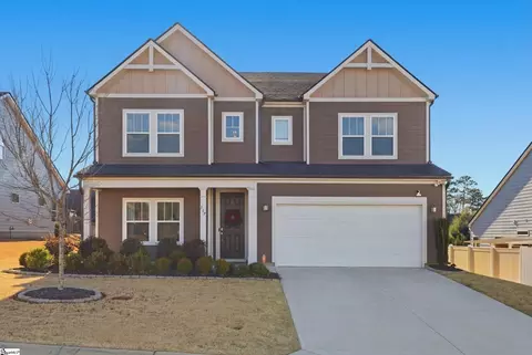 317 Blue Danube Dr, Simpsonville, SC 29681