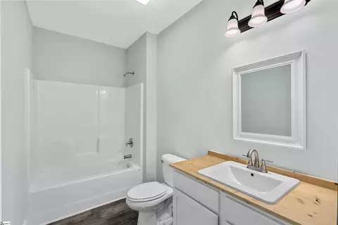 Bath - 115 Elliott Cir, Mccormick, SC 29835 photo 3 of 3