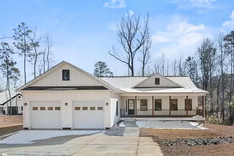 115 Elliott Cir, Mccormick, SC 29835