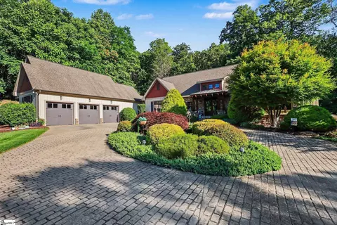 2554 Deep Gap Farm Rd, Mill Spring, NC 28756