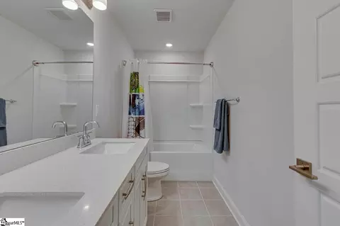 Bath - 2103 Greasby Ct, Greer, SC 29651 photo 4 of 5