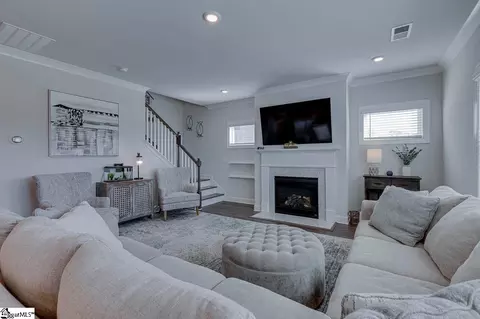 Living - 2103 Greasby Ct, Greer, SC 29651 photo 2 of 2