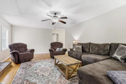 Living - 104 Topeka Ln, Pendleton, SC 29670 photo 1 of 1
