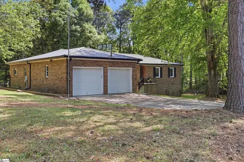 Exterior - 104 Topeka Ln, Pendleton, SC 29670 photo 5 of 6