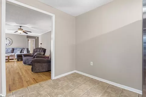 Entry Way - 104 Topeka Ln, Pendleton, SC 29670 photo 3 of 6