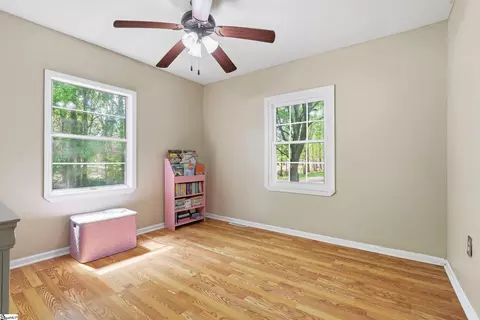 Bedroom - 104 Topeka Ln, Pendleton, SC 29670 photo 2 of 5