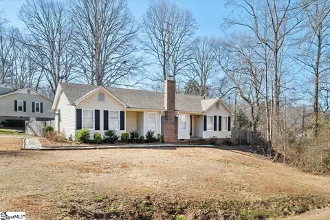 100 Fernande Dr, Mauldin, SC 29662