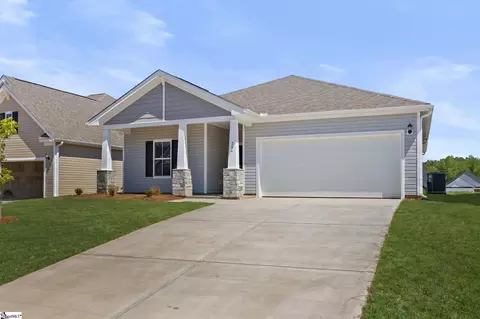 284 Talbert Trl, Landrum, SC 29356