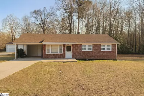 13 Lawnview Ct, Greenville, SC 29617