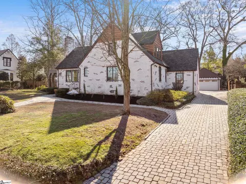 516 Cleveland St, Greenville, SC 29601