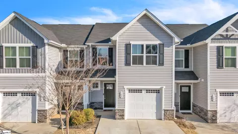 102 Englefield Dr, Fountain Inn, SC 29644