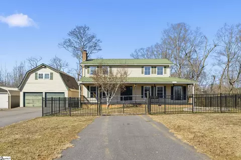 1613 Abercrombie Rd, Fountain Inn, SC 29644