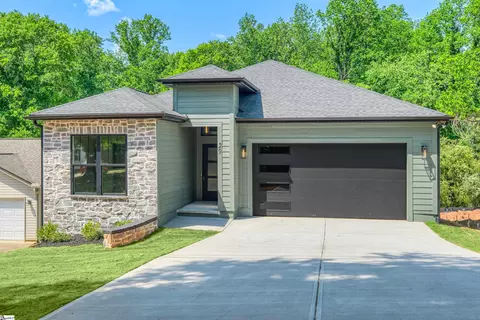 29 Montgomery St, Greenville, SC 29609